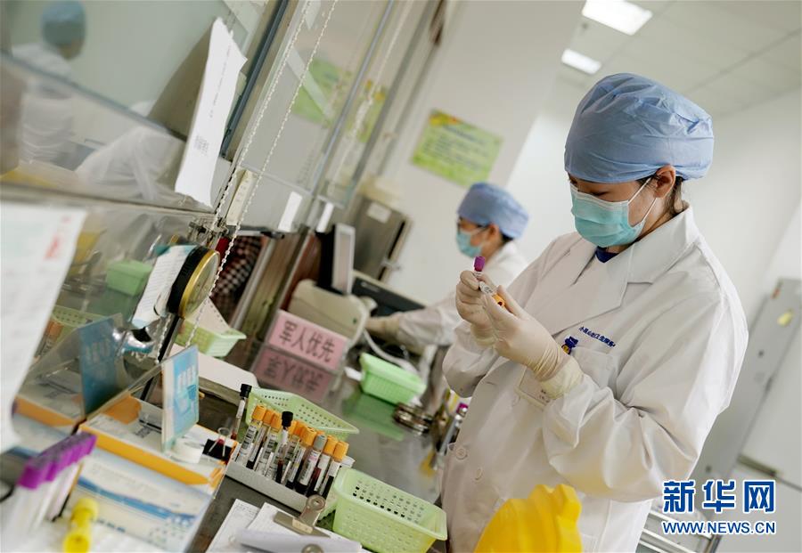 与校园说再见 去基层发光热